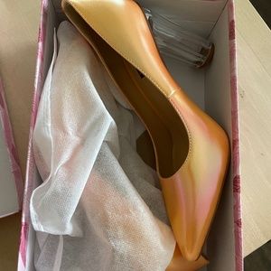 Mustard/Multi colored heels